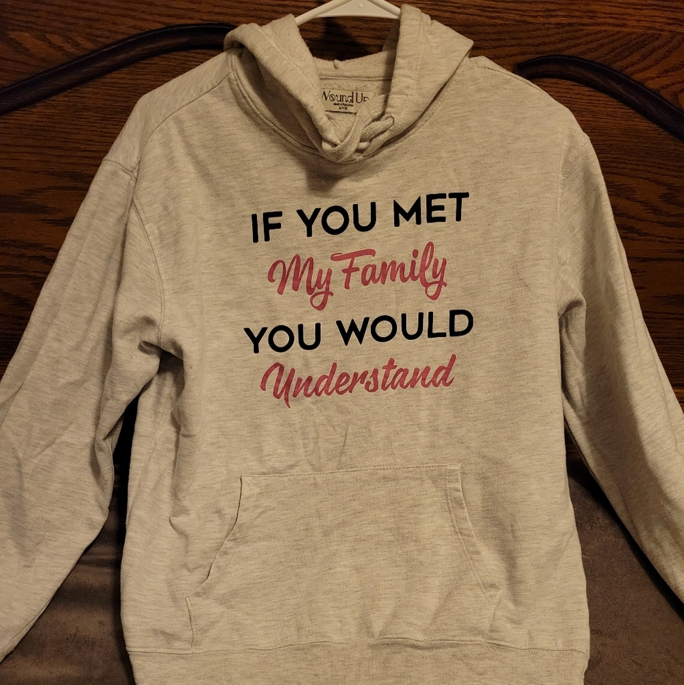 Wound Up, Women's medium, graphic sweater✌🏻